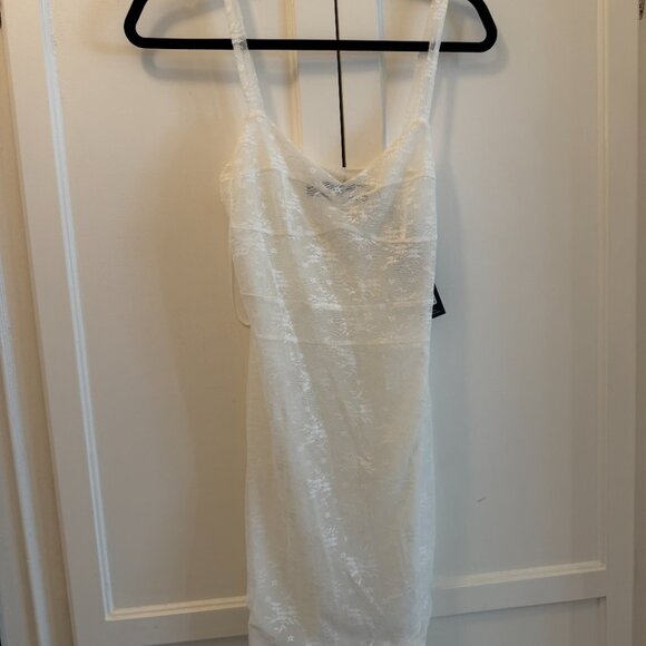 NWT LIONESS MADEMOISELLE LACE MINI - PORCELAINš¤ - Picture 5 of 7